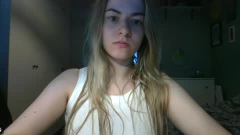 Snapshot of rosie_june chatting on March 2026 06:47:01 AM Rosie online show from March 2026 06:47:01 AM