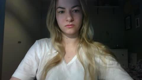 Snapshot of rosie_june chatting on April 2026 06:36:01 AM Rosie online show from April 2026 06:36:01 AM