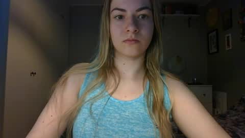 Snapshot of rosie_june chatting on April 2026 06:51:01 AM Rosie online show from April 2026 06:51:01 AM