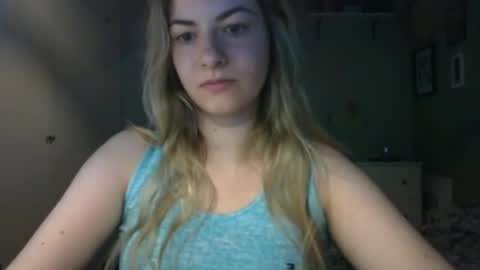 Snapshot of rosie_june chatting on April 2026 08:20:01 AM Rosie online show from April 2026 08:20:01 AM