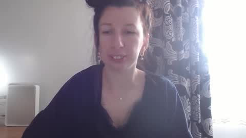 RosieHayes online show from November 2025 08:37:01 AM