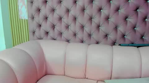 Snapshot of rosieleex_ chatting on November 2025 08:31:01 PM Rosie online show from November 2025 08:31:01 PM