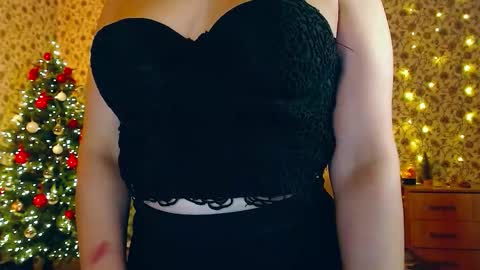 Snapshot of rosierosa chatting on January 2026 04:16:01 AM Rosie is waiting for YOU online show from January 2026 04:16:01 AM