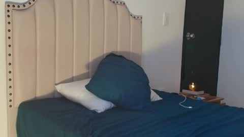 Snapshot of ross_bakerhot chatting on January 2026 02:20:01 PM Ross BakerHot online show from January 2026 02:20:01 PM