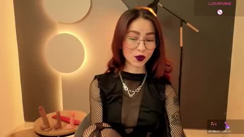 Miss Rosse online show from November 2025 01:55:02 PM