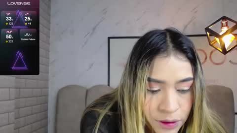 Snapshot of rosse_jeane_v chatting on December 2025 03:15:02 AM rosse jeane v online show from December 2025 03:15:02 AM