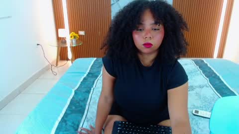 Rossi Hill online show from April 2026 12:17:02 PM