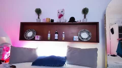 Snapshot of rossiie_hunt_ chatting on February 2026 04:57:02 PM rossiie_hunt_ online show from February 2026 04:57:02 PM