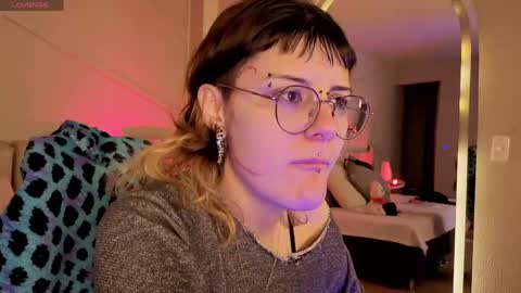 rossiie_hunt_ online show from May 2026 12:02:01 PM