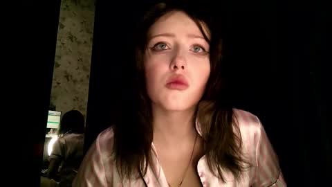 rosy_petal online show from November 2025 04:51:02 PM