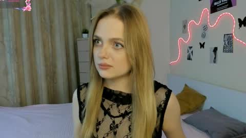 Im Luna online show from May 2026 09:21:01 PM