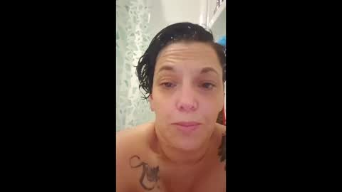 Snapshot of roughandwet28 chatting on December 2025 04:18:02 AM No More Vanilla online show from December 2025 04:18:02 AM