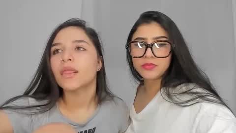 Snapshot of rous_and_sweet chatting on October 2025 03:21:02 AM Rous and Sweet online show from October 2025 03:21:02 AM