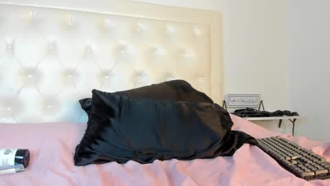 rouse_sexy_hotxx77 online show from April 2026 06:19:01 AM