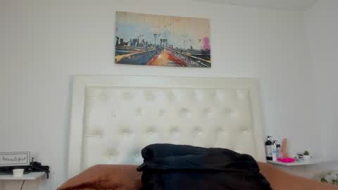 Snapshot of rouse_sexy_hotxx77 chatting on June 2026 02:12:01 AM rouse_sexy_hotxx77 online show from June 2026 02:12:01 AM