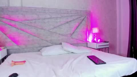 Snapshot of rouse_sweet_ chatting on November 2025 09:14:02 PM ROUSE online show from November 2025 09:14:02 PM