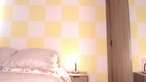 Rouss marie henao  online show from May 2026 01:29:01 PM