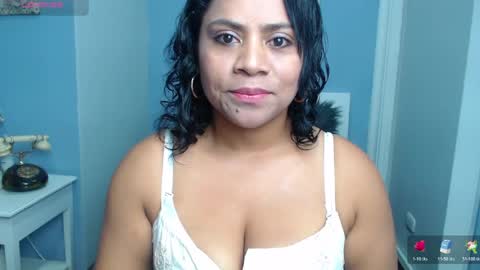 Snapshot of rousse_amber chatting on April 2026 01:26:01 PM amber online show from April 2026 01:26:01 PM