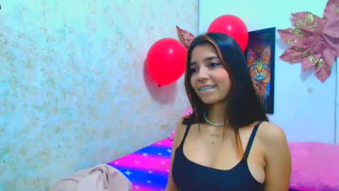 rousse_violet online show from February 2025 08:47:01 PM