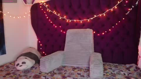 Snapshot of roussew chatting on June 2026 02:28:02 AM I am lisa and excited that men masturbate for me online show from June 2026 02:28:02 AM