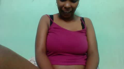 Snapshot of rovaelyah chatting on September 2025 04:18:02 PM rovaelyah online show from September 2025 04:18:02 PM