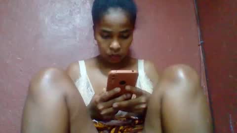 Snapshot of rovaelyah chatting on October 2025 09:44:01 AM rovaelyah online show from October 2025 09:44:01 AM