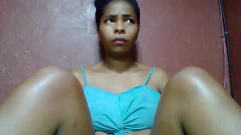 rovaelyah online show from November 2025 03:00:01 PM