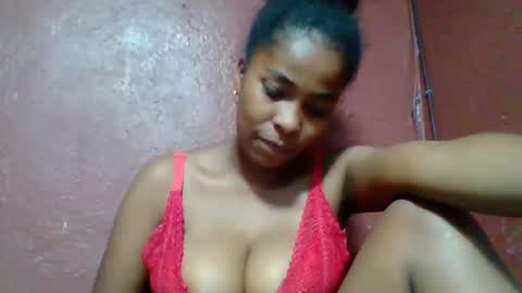 rovaelyah online show from January 2026 05:06:01 PM