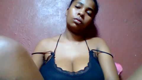 rovaelyah online show from June 2026 04:09:01 PM