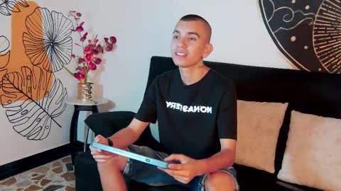 Rowan online show from October 2025 12:15:01 PM