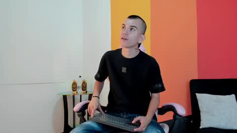 Rowan online show from April 2026 06:31:02 PM