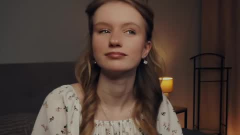 Stella online show from February 2025 01:01:01 PM