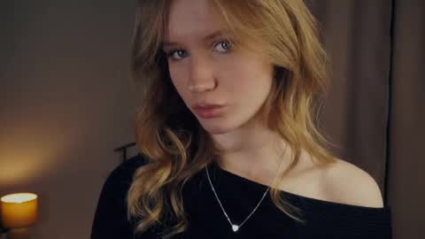 Stella online show from February 2025 07:16:01 PM