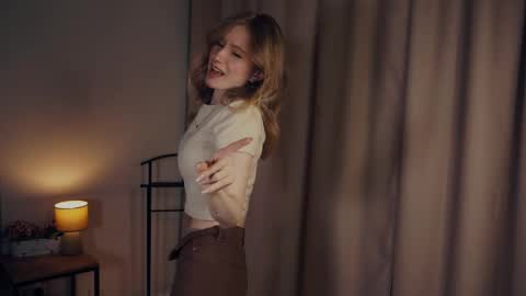 Stella online show from February 2025 04:11:02 PM