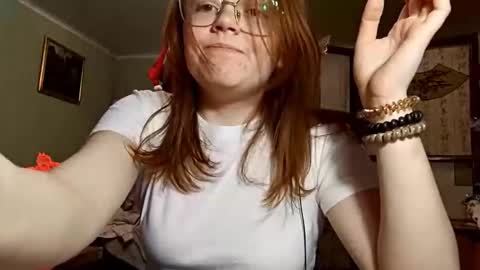 Snapshot of rowenapeavy chatting on February 2026 05:06:02 PM Amelia online show from February 2026 05:06:02 PM