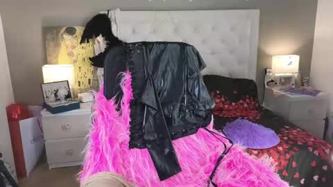 Roxalana online show from May 2026 07:22:02 PM