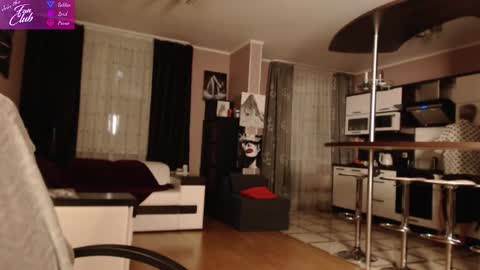 Snapshot of roxana_brooks chatting on December 2024 02:44:01 PM Roxana online show from December 2024 02:44:01 PM