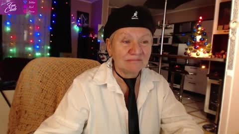 Snapshot of roxana_brooks chatting on January 2025 02:47:02 PM Roxana online show from January 2025 02:47:02 PM