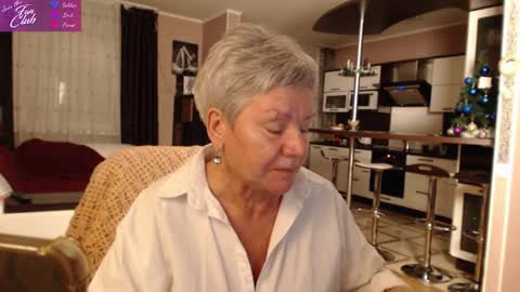 Snapshot of roxana_brooks chatting on January 2025 05:18:01 PM Roxana online show from January 2025 05:18:01 PM