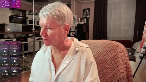 Snapshot of roxana_brooks chatting on January 2025 04:12:01 PM Roxana online show from January 2025 04:12:01 PM