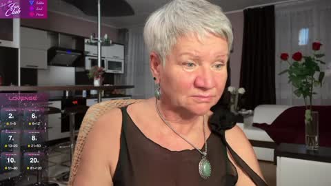 Snapshot of roxana_brooks chatting on February 2025 08:37:01 PM Roxana online show from February 2025 08:37:01 PM