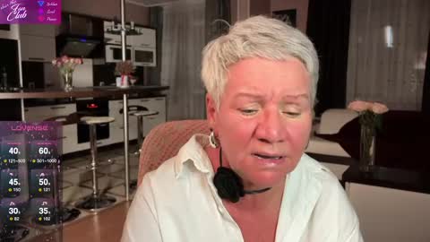 Snapshot of roxana_brooks chatting on March 2025 08:05:02 PM Roxana online show from March 2025 08:05:02 PM