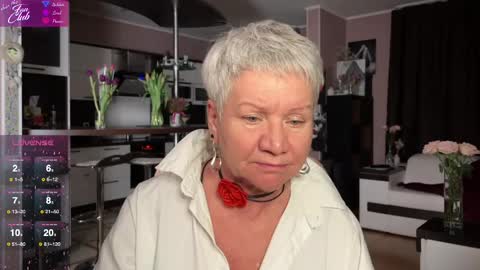 Snapshot of roxana_brooks chatting on March 2025 06:05:02 PM Roxana online show from March 2025 06:05:02 PM