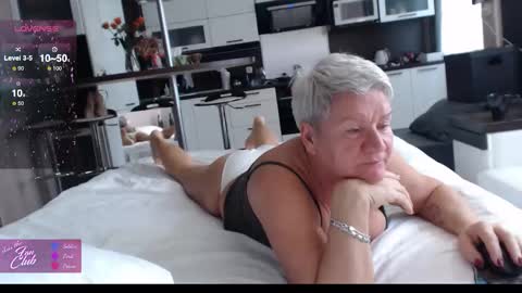 Snapshot of roxana_brooks chatting on October 2025 07:16:01 AM Roxana online show from October 2025 07:16:01 AM