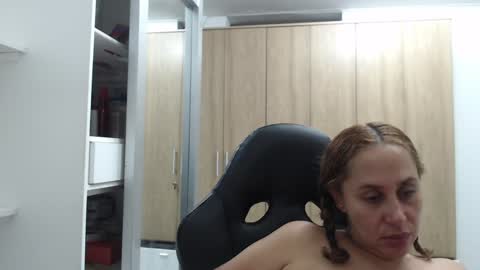 Roxana online show from December 2024 04:31:02 AM