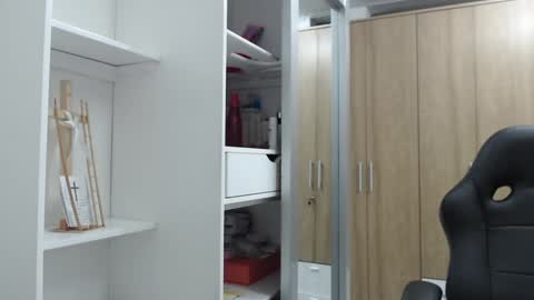 Roxana online show from January 2025 11:40:01 PM