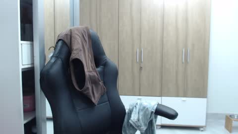 Roxana online show from February 2025 02:08:02 AM