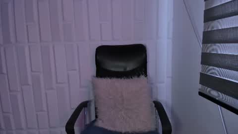 roxanebrown online show from June 2026 07:26:02 PM