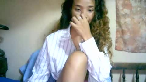 roxanne_98 online show from December 2024 01:36:01 AM