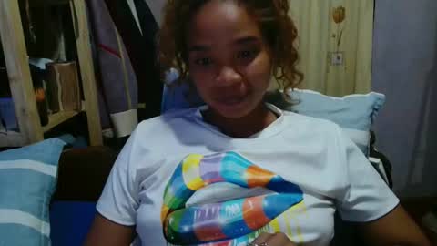 roxanne_98 online show from February 2026 04:17:01 PM